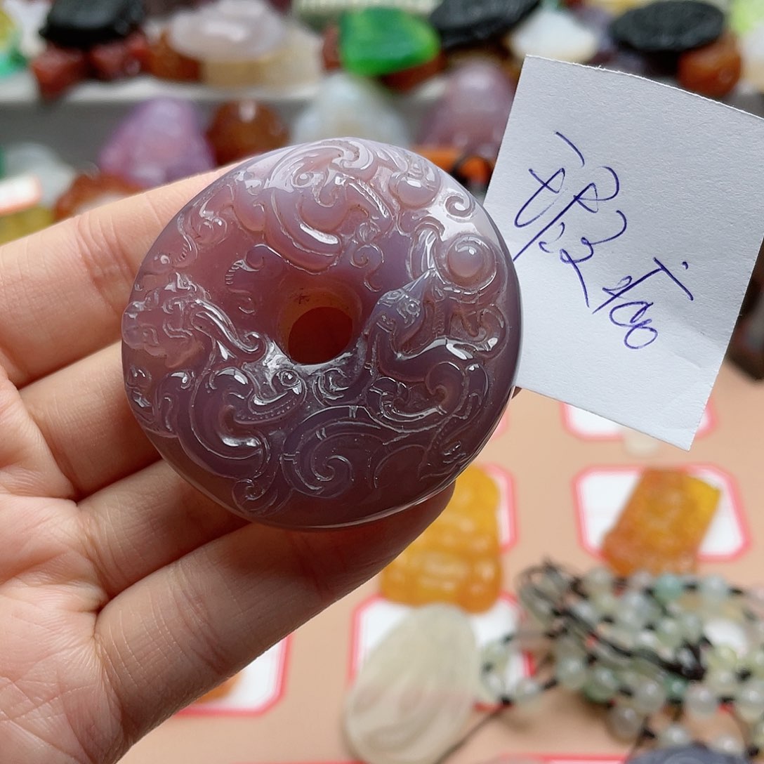 玛瑙/玉髓颈饰合金四**奶