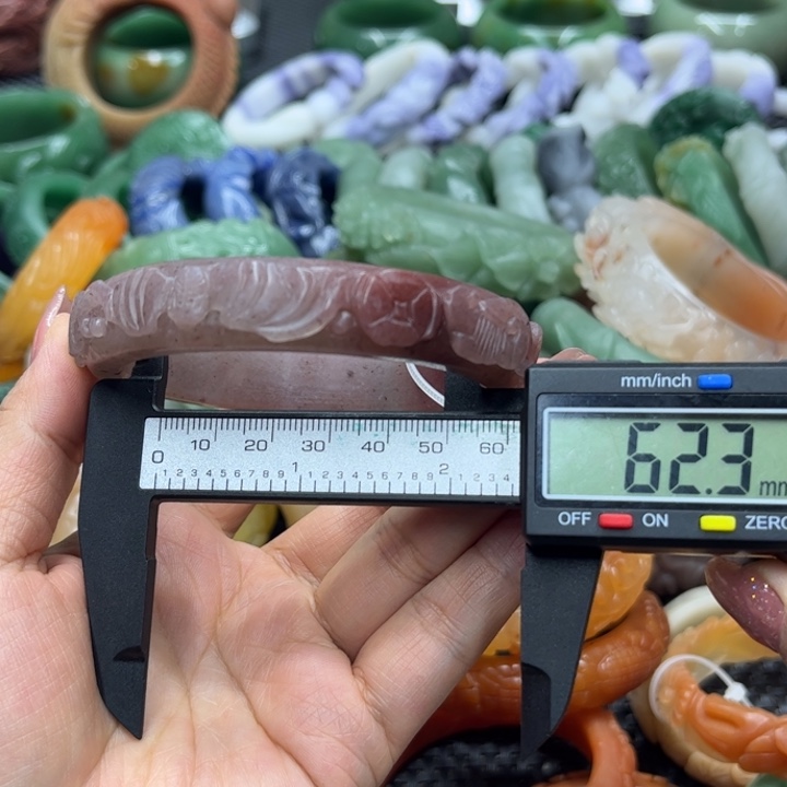 石英质玉未镶嵌手镯