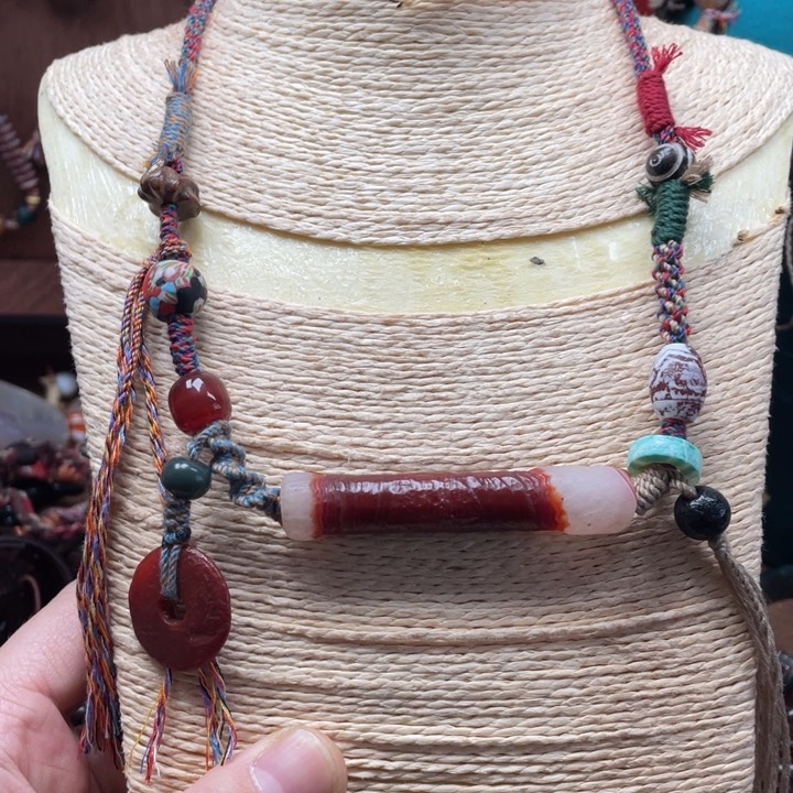 玛瑙/玉髓颈饰未镶嵌