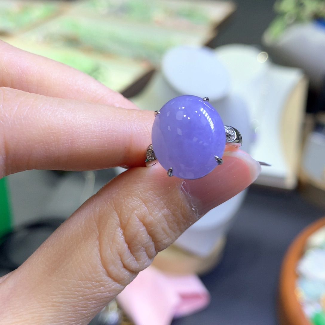 【闪购商品】翡翠颈饰18K金镶嵌翡翠吊坠项链