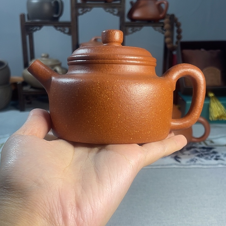 茶杯紫砂精挑宝山红降坡 德中 