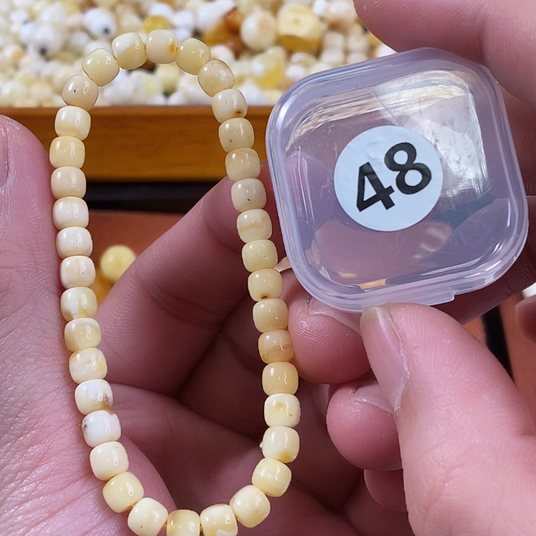 琥珀裸石未镶嵌微瑕