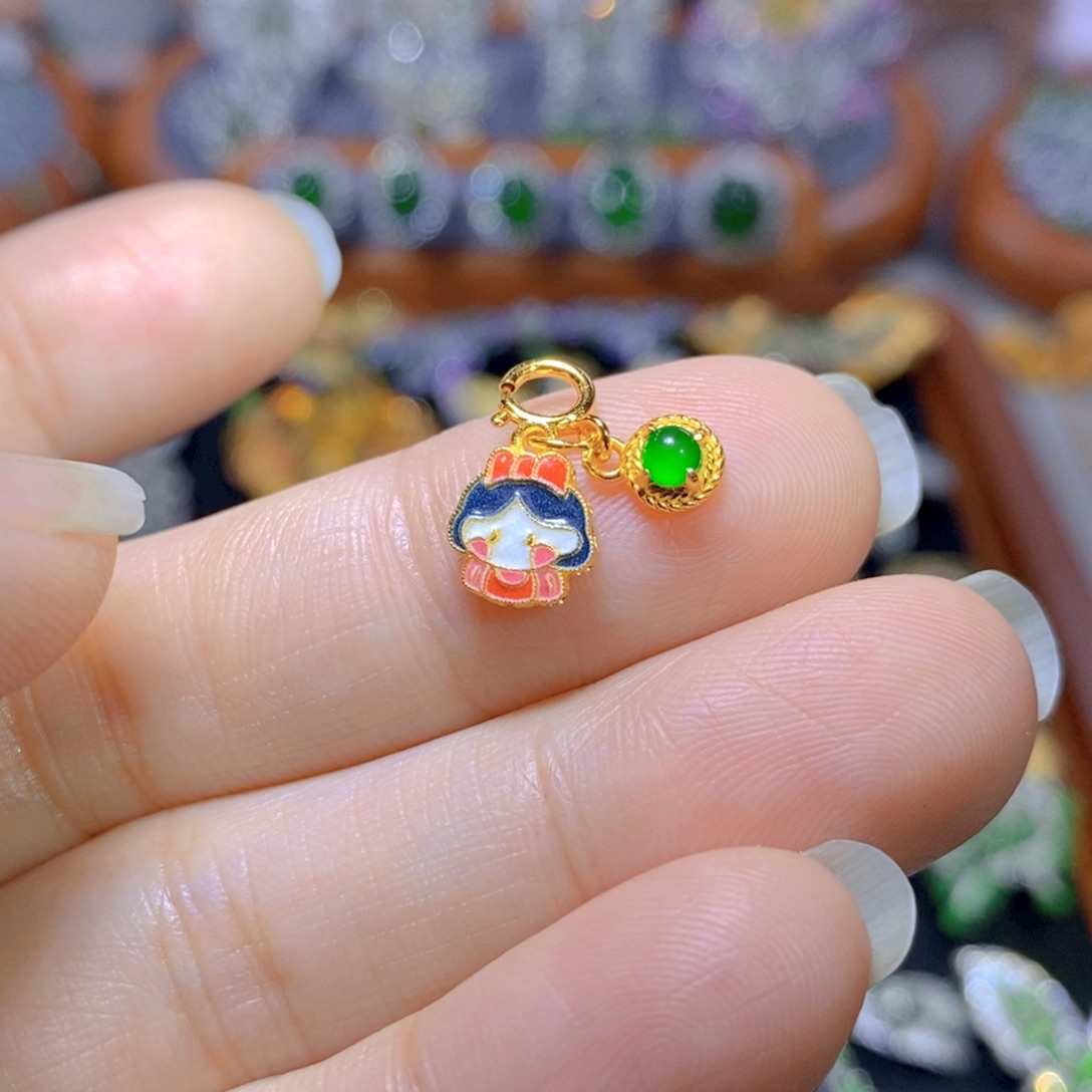 翡翠颈饰银S925镶嵌天然翡翠