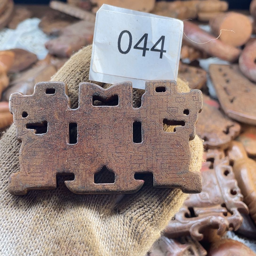 和田玉（糖玉）未镶嵌挂件