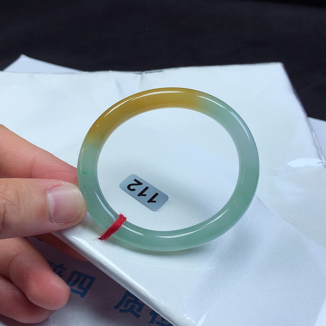 翡翠未镶嵌手镯53贵妃