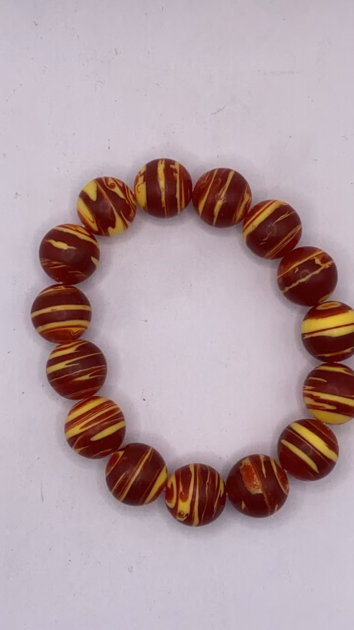 YY75【恒利】精美时尚大气搭配手串（多样性发其一）