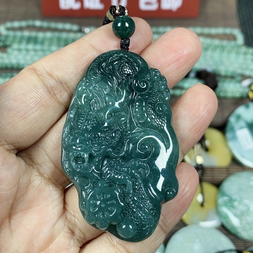 【闪购商品】翡翠颈饰未镶嵌玉吊坠翡翠玉随性龙牌