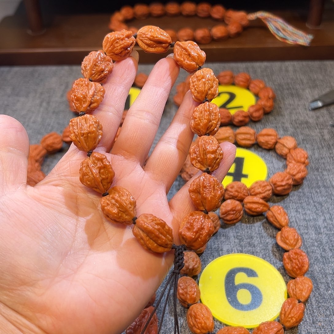 顾***页手串文玩核桃小金蟾