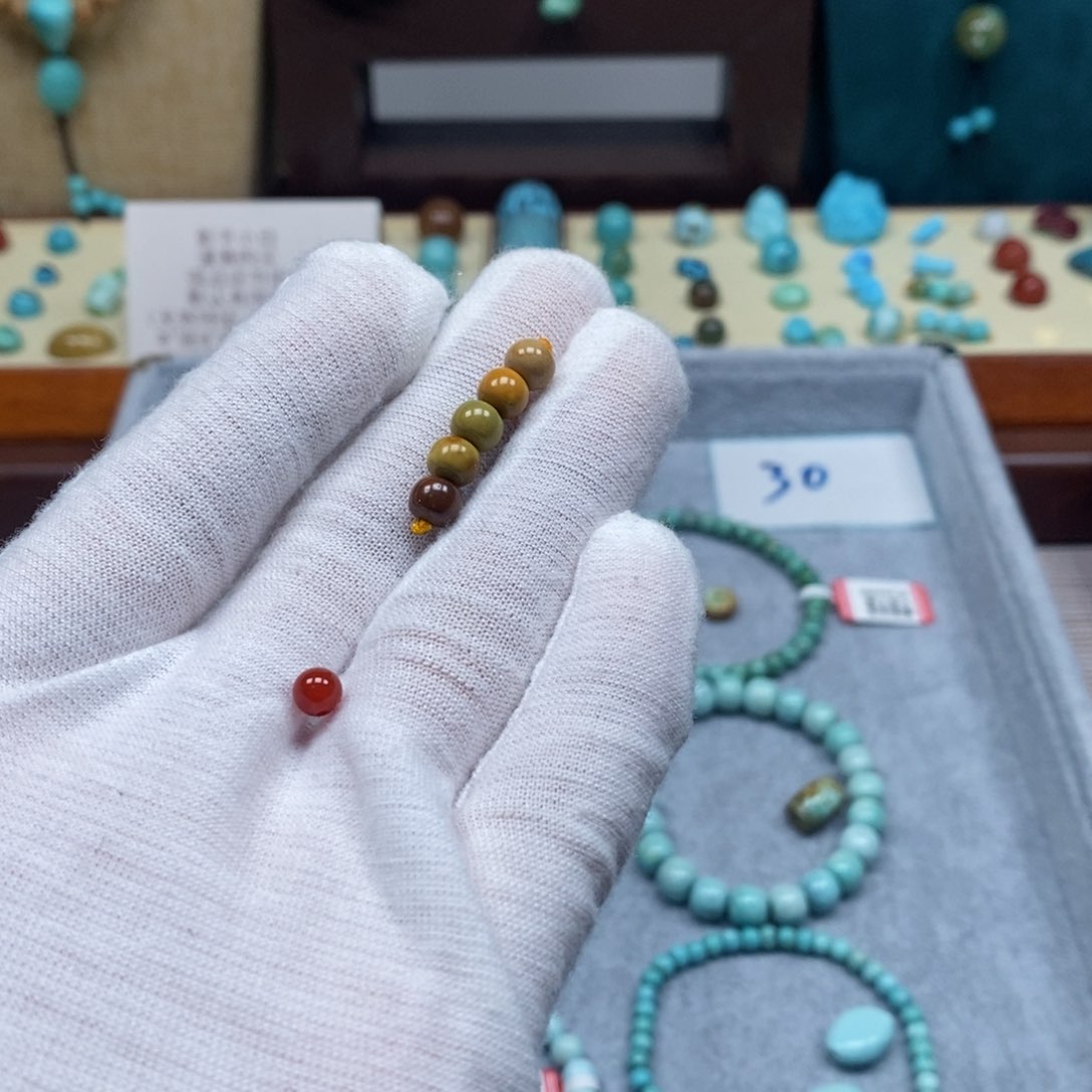 未镶嵌配饰南红玛瑙