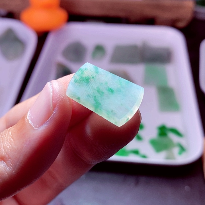 狼***）定制翡翠未镶嵌材料