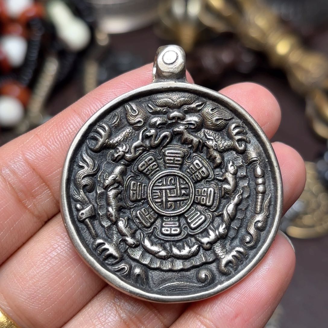 ༼****༽铜星月菩提吊坠项链