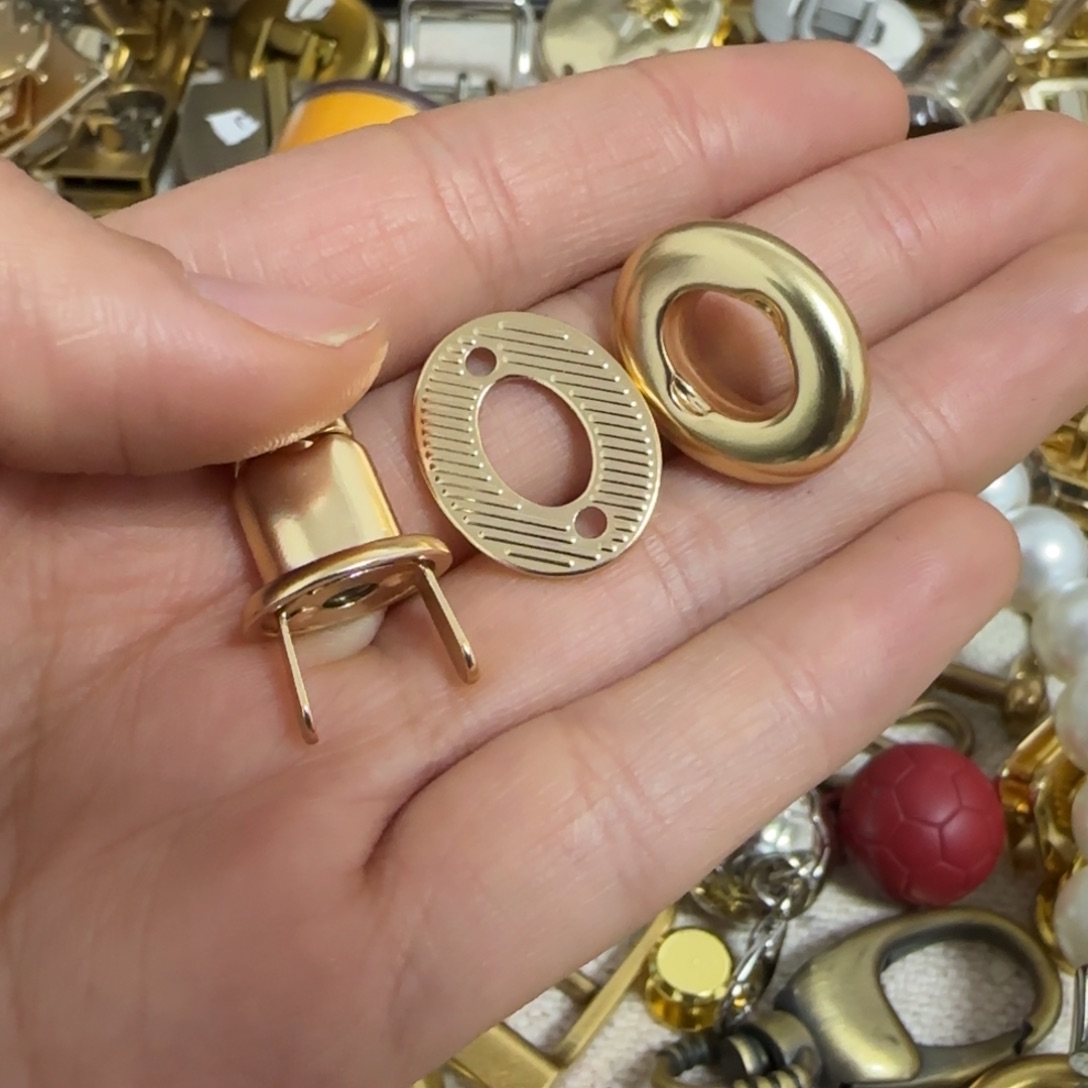 2.0宽口吃扭锁2个满30元发货