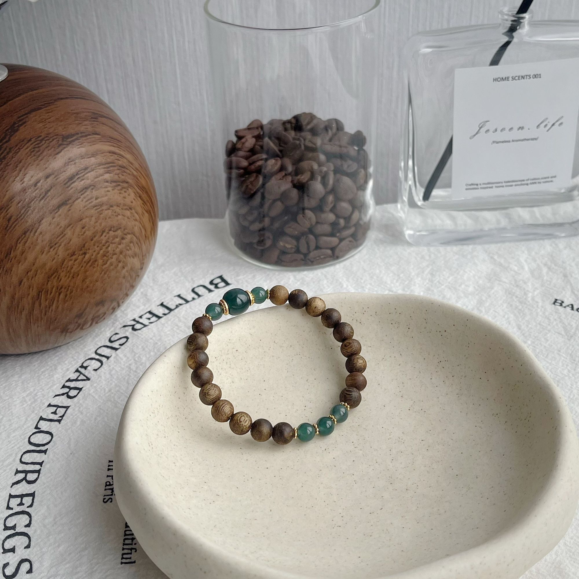 沉香【农林卫视专属】7mm海南莺歌绿奇楠圆珠单圈手串