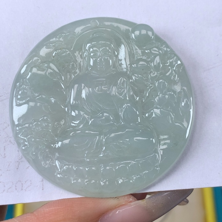 颈饰未镶嵌翡翠微****。阿弥陀佛吊坠
