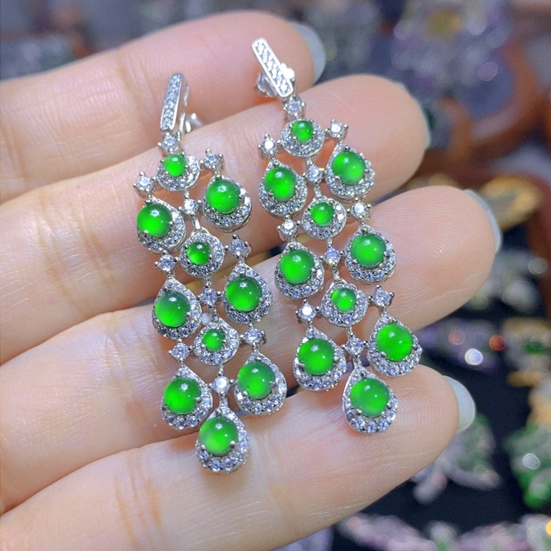 翡翠颈饰银S925镶嵌天然翡翠