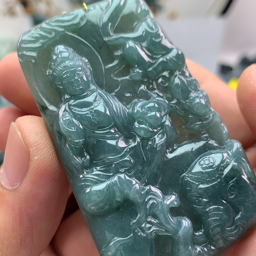 翡翠未镶嵌颈饰普贤
