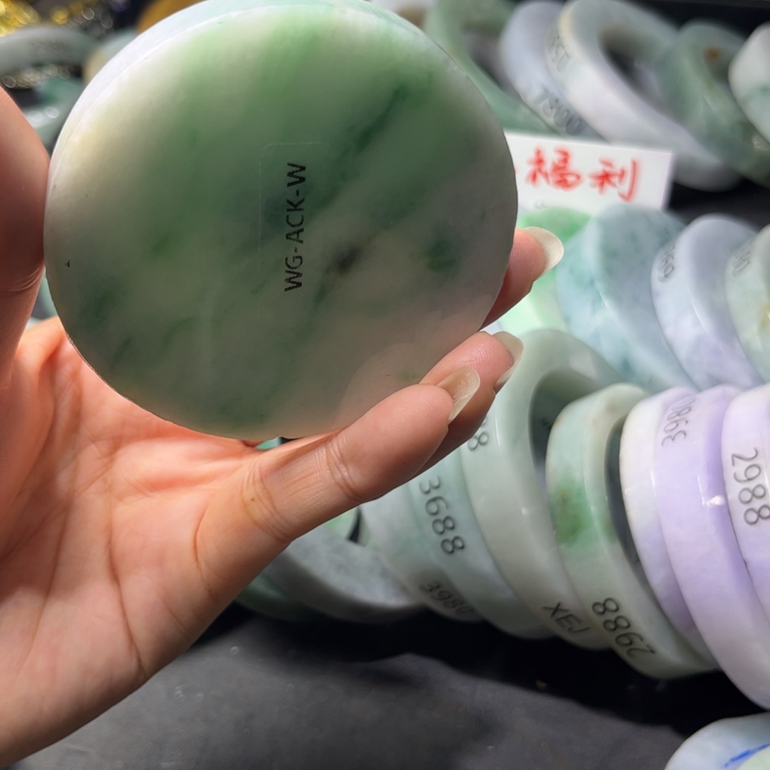 定制翡翠手镯未镶嵌