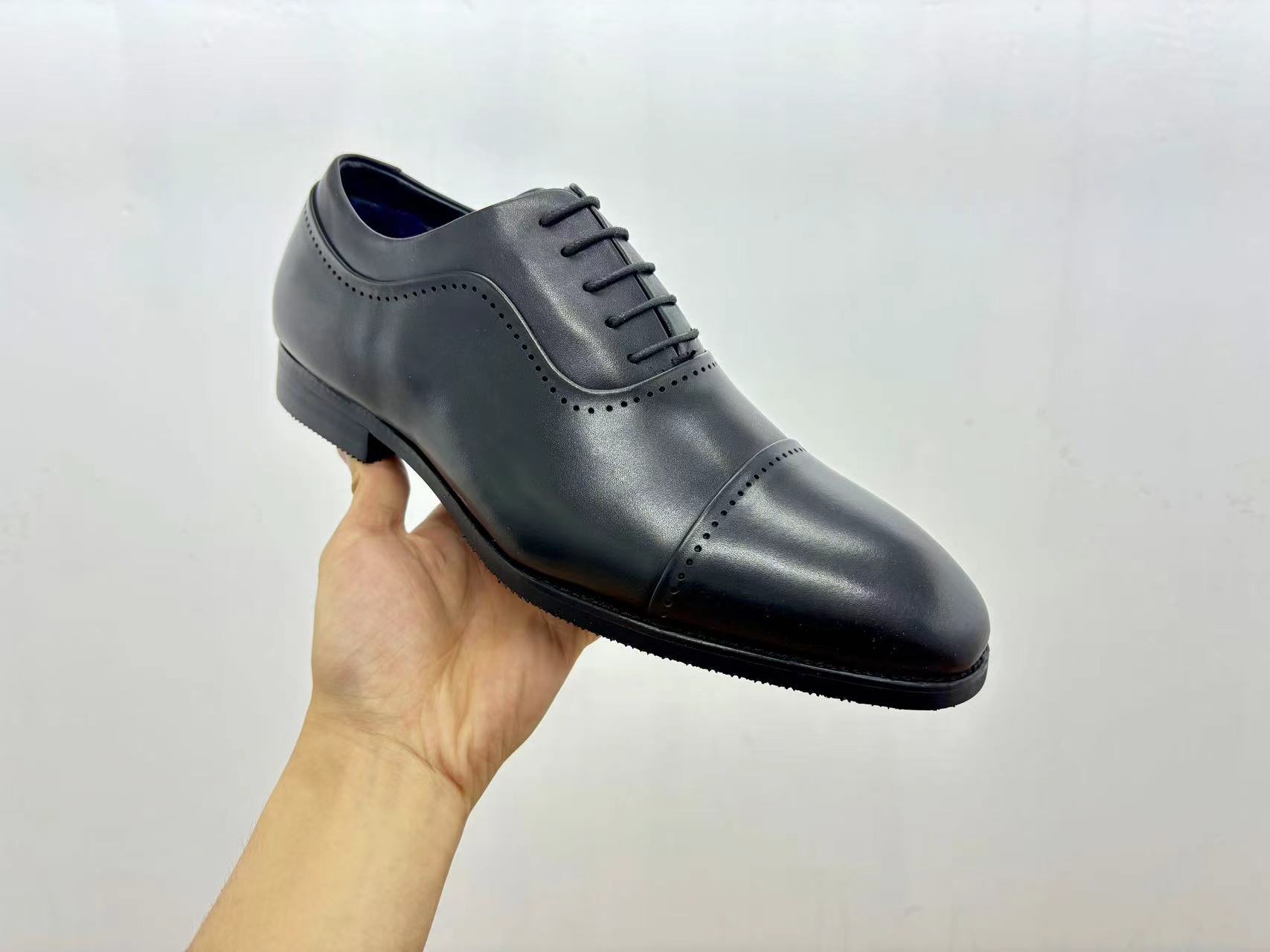 1号大牌真皮断码男鞋 系带正装休闲皮鞋 公拍链接