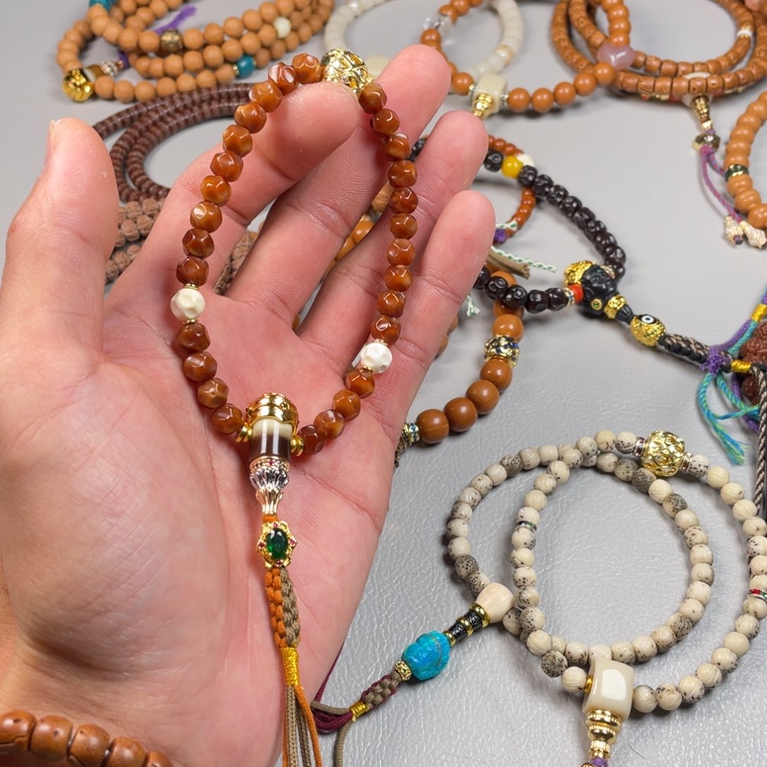 涵***人龙脊菩提吊坠。。。。。。。。。。。。。