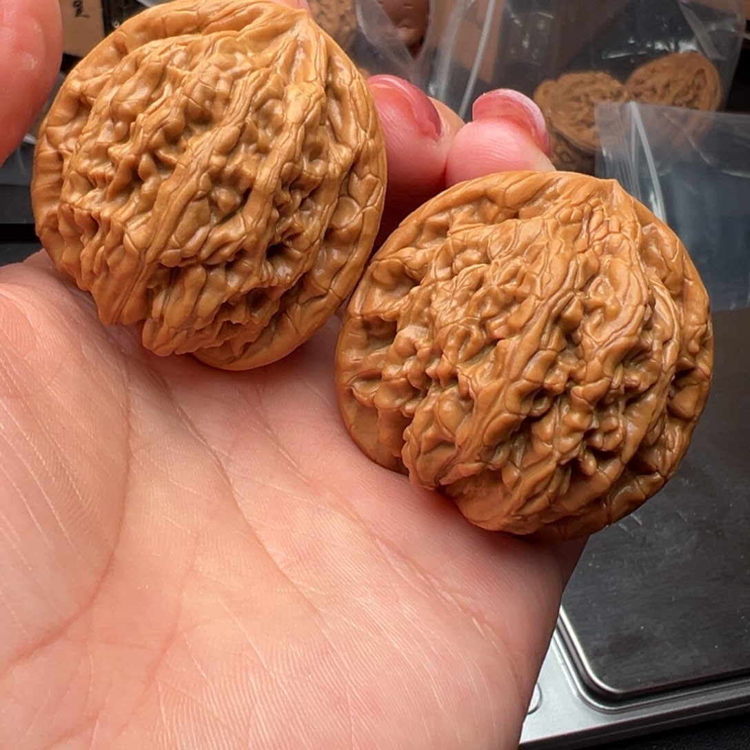 文玩核桃把件虎头王42