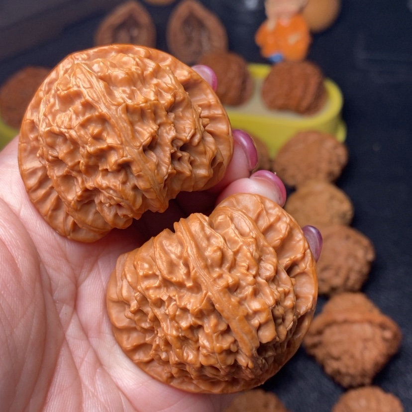 【闪购商品】把件文玩核桃804号白狮子46