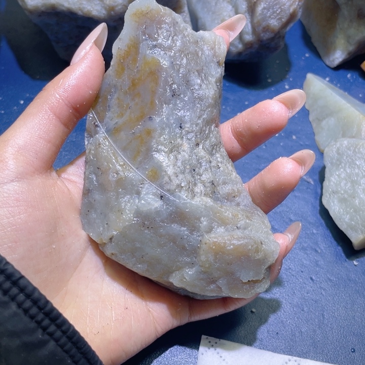 和田玉未镶嵌珠宝半成品