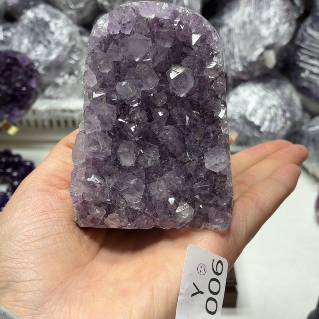 水晶摆件未镶嵌紫水晶