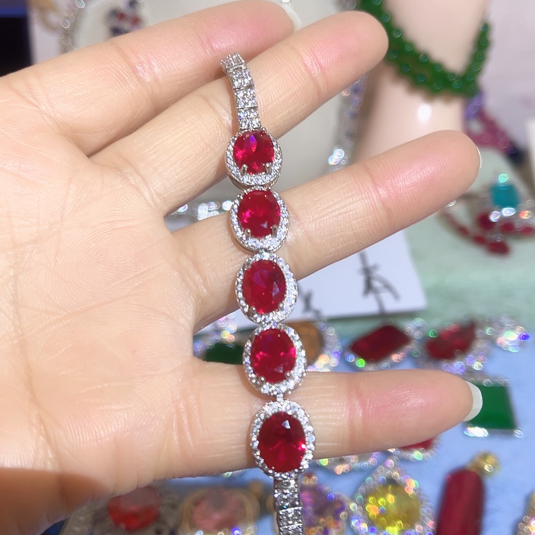 钨金璀璨夺目耀眼