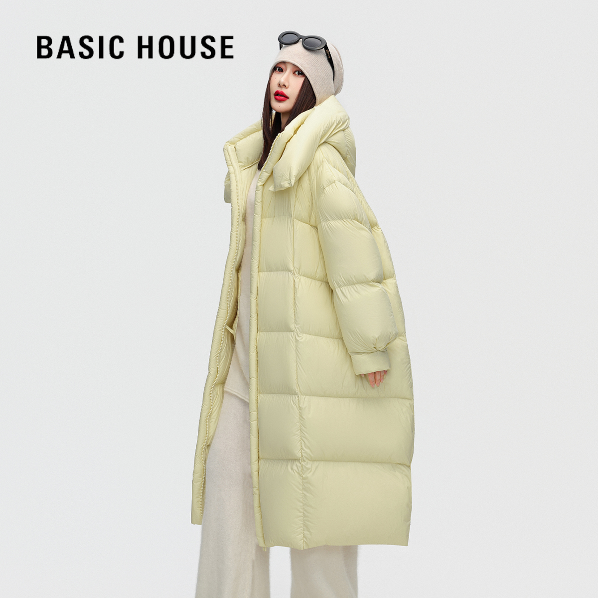 Basic House/百家好冬季时尚休闲百搭轻奢防风加厚长款连帽羽绒服