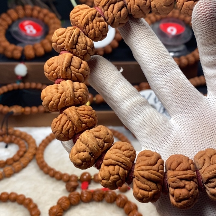 桃核吊坠李*国秦岭龙纹