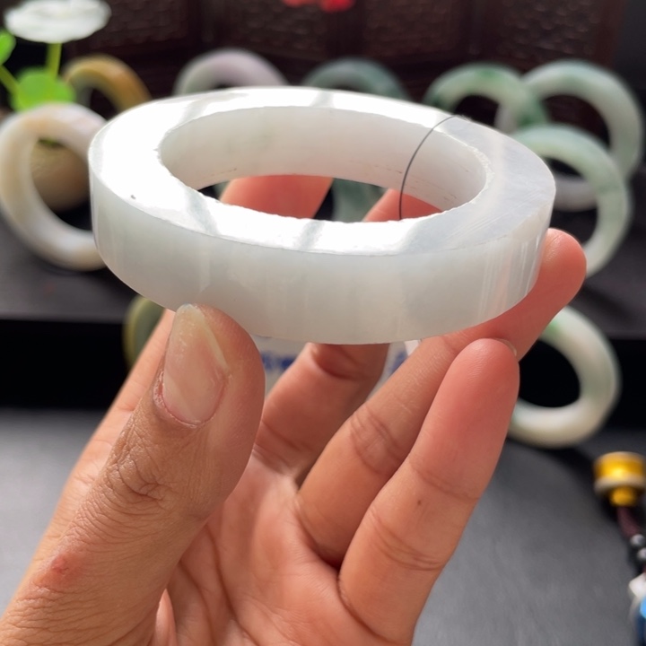 定制翡翠黄翡51-58圈未镶嵌