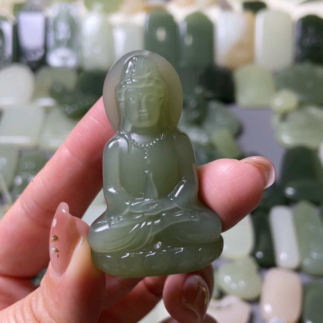 和田玉颈饰未镶嵌