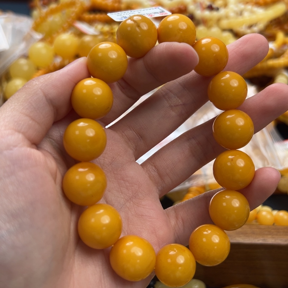 未镶嵌琥珀珠宝奇石