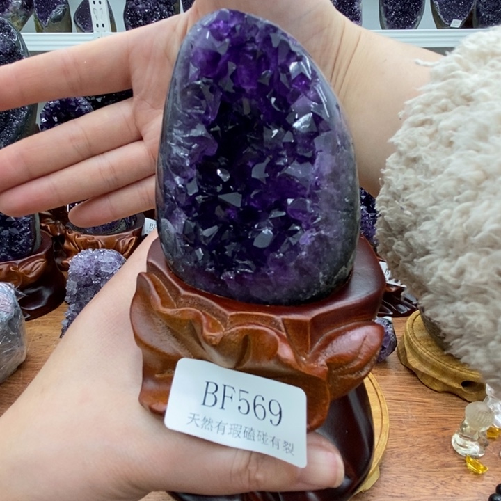 紫晶大型摆件（非配饰）未镶嵌