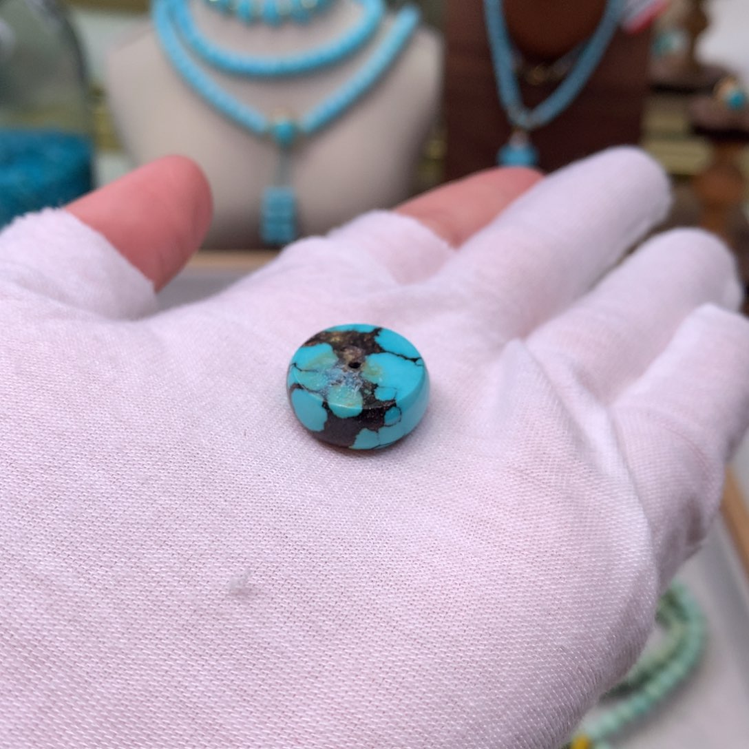 绿松石配饰未镶嵌