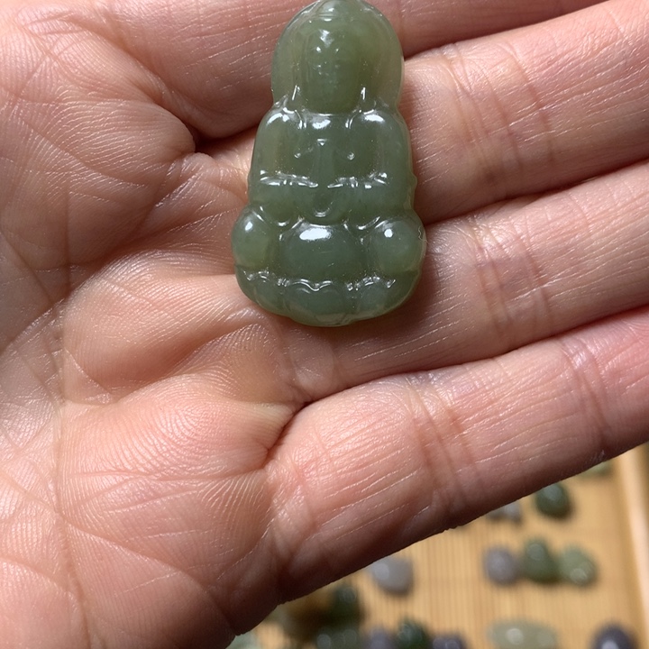 和田玉未镶嵌珠宝奇石