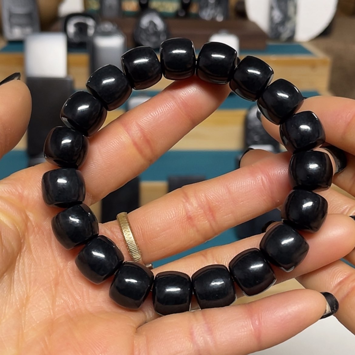 【闪购商品】和田玉（墨玉）手串未镶嵌福利版卡12直切