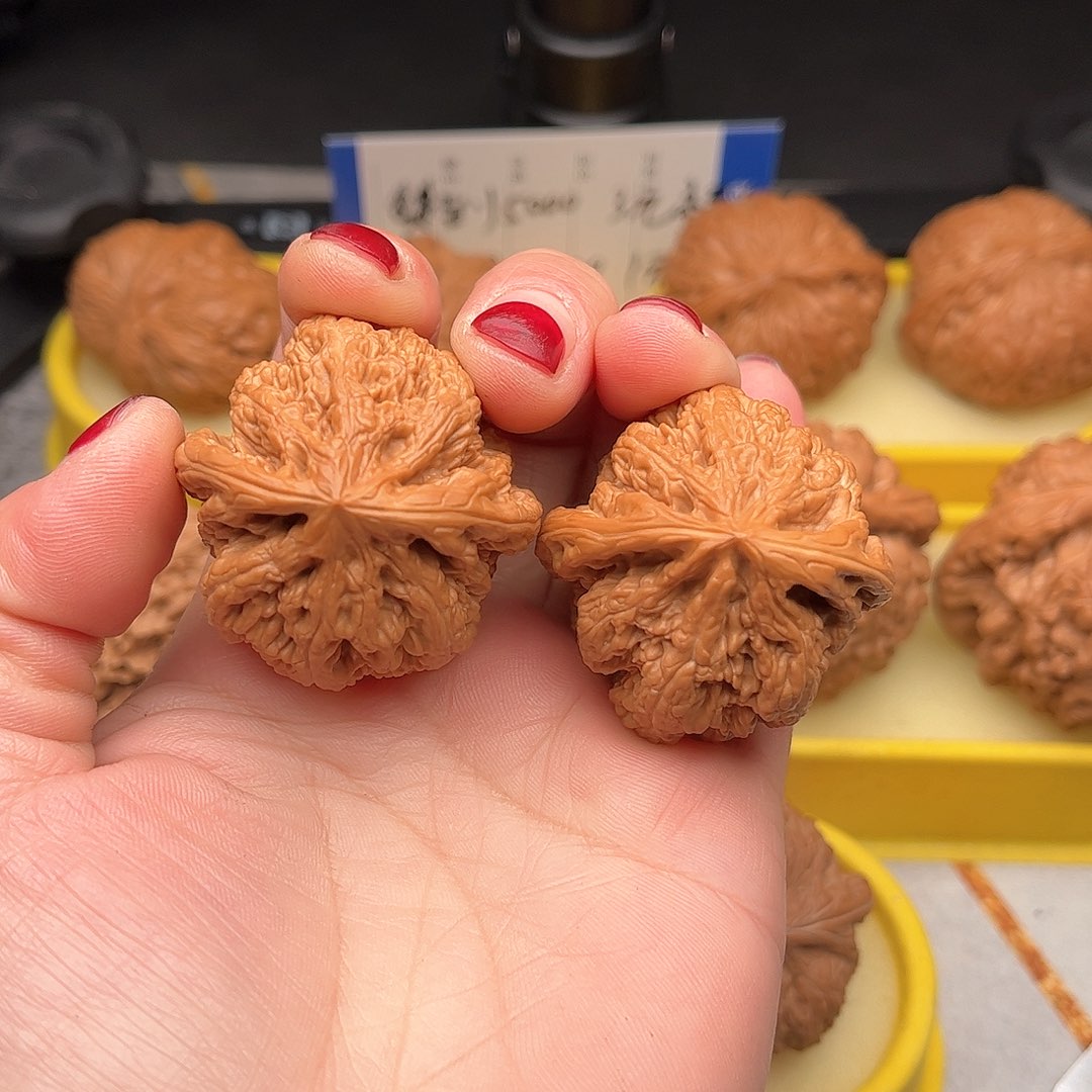 文玩核桃把件粗筋修39