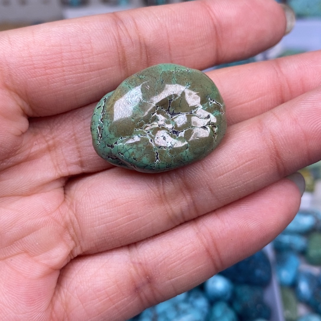 绿松石未镶嵌挂件