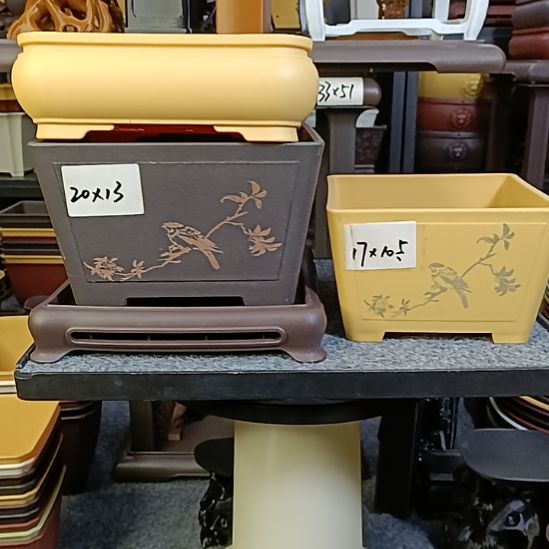 3只大中小盆组合带底座