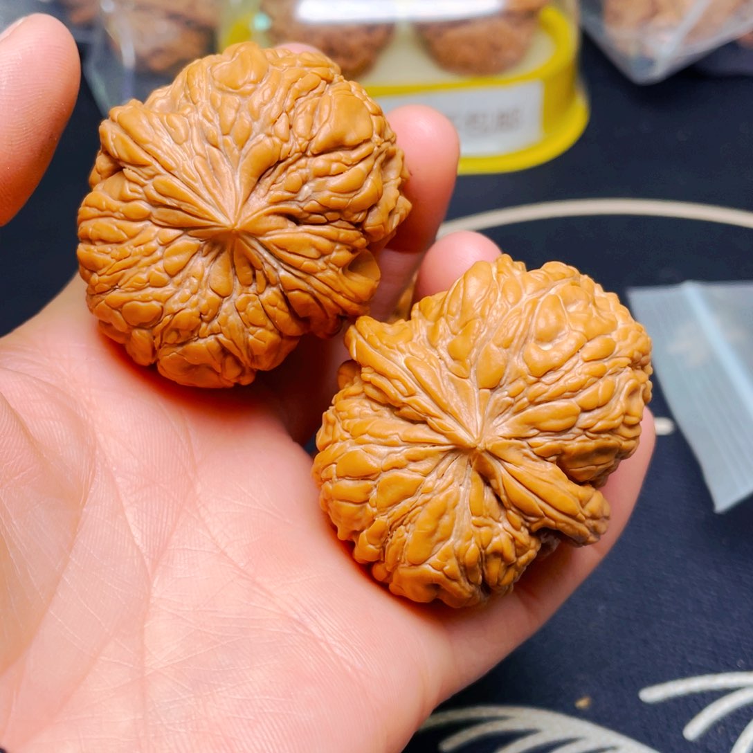 吊坠文玩核桃闷墩子