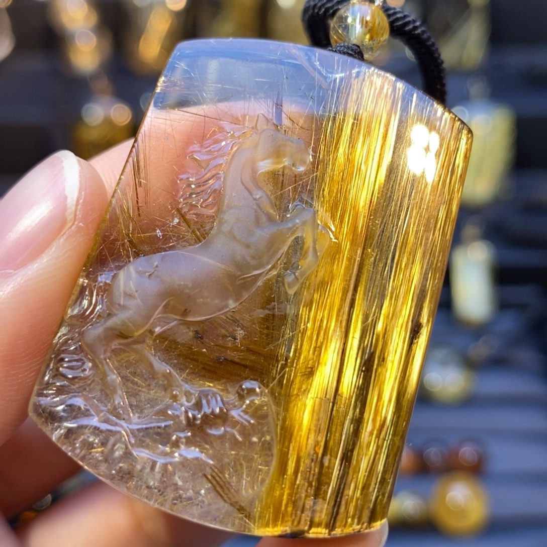 颈饰未镶嵌水晶发晶骏马吊坠