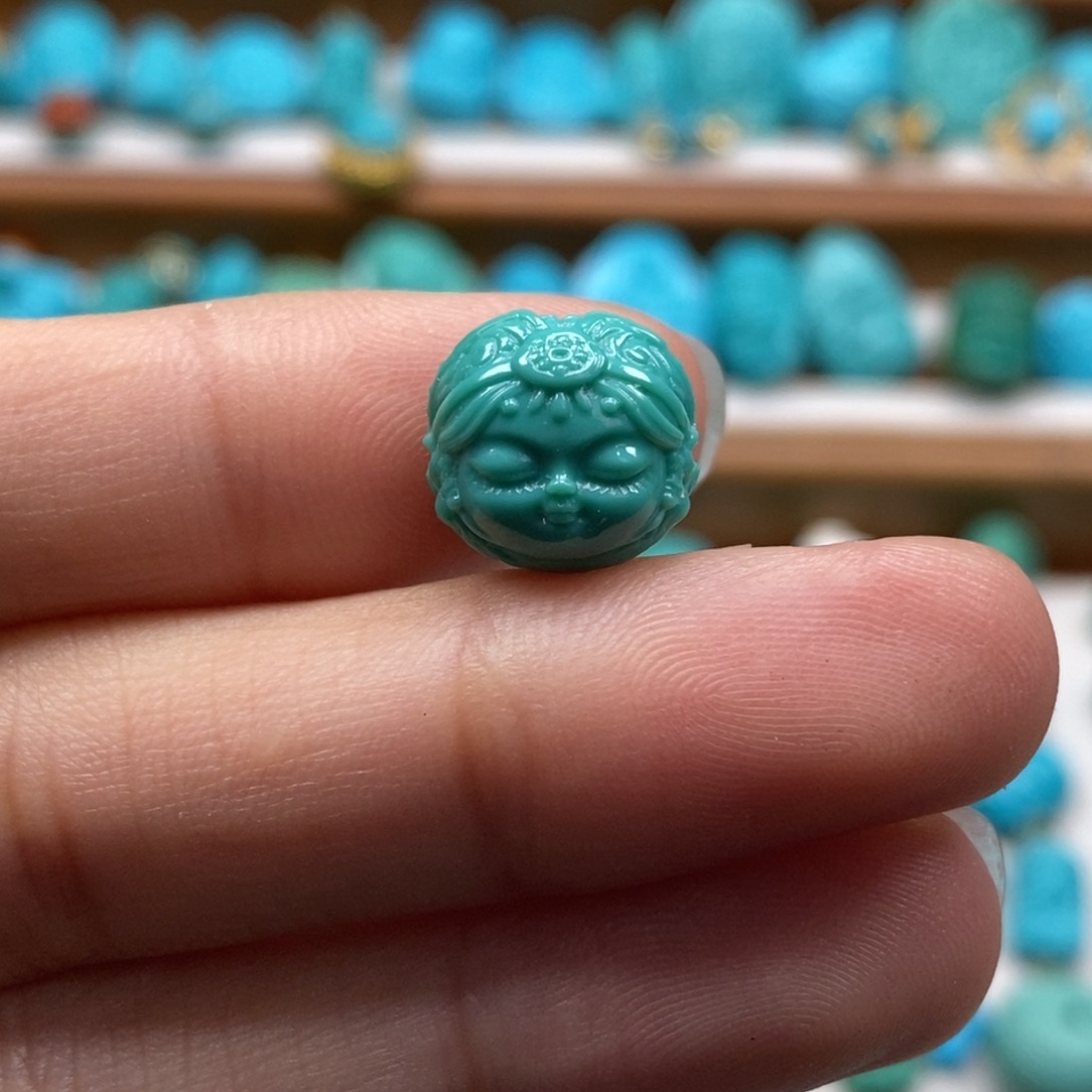 绿松石颈饰未镶嵌