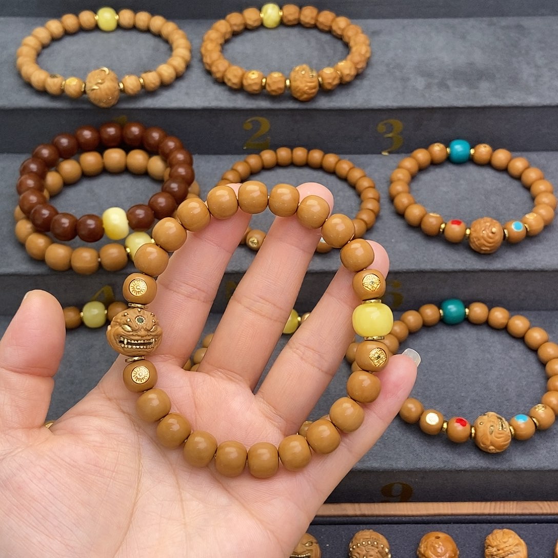 猴头核桃手串猴头核桃手串六目四标原黄9.8