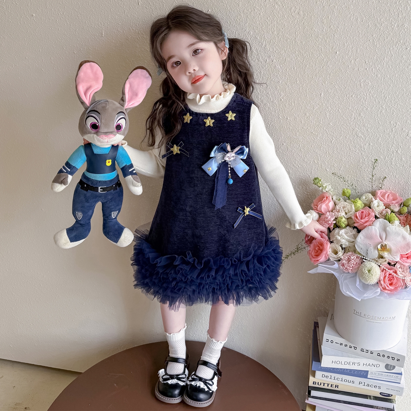 女童秋装套装裙2025新款洋气儿童连衣裙小女孩宝宝兔子警官两件套