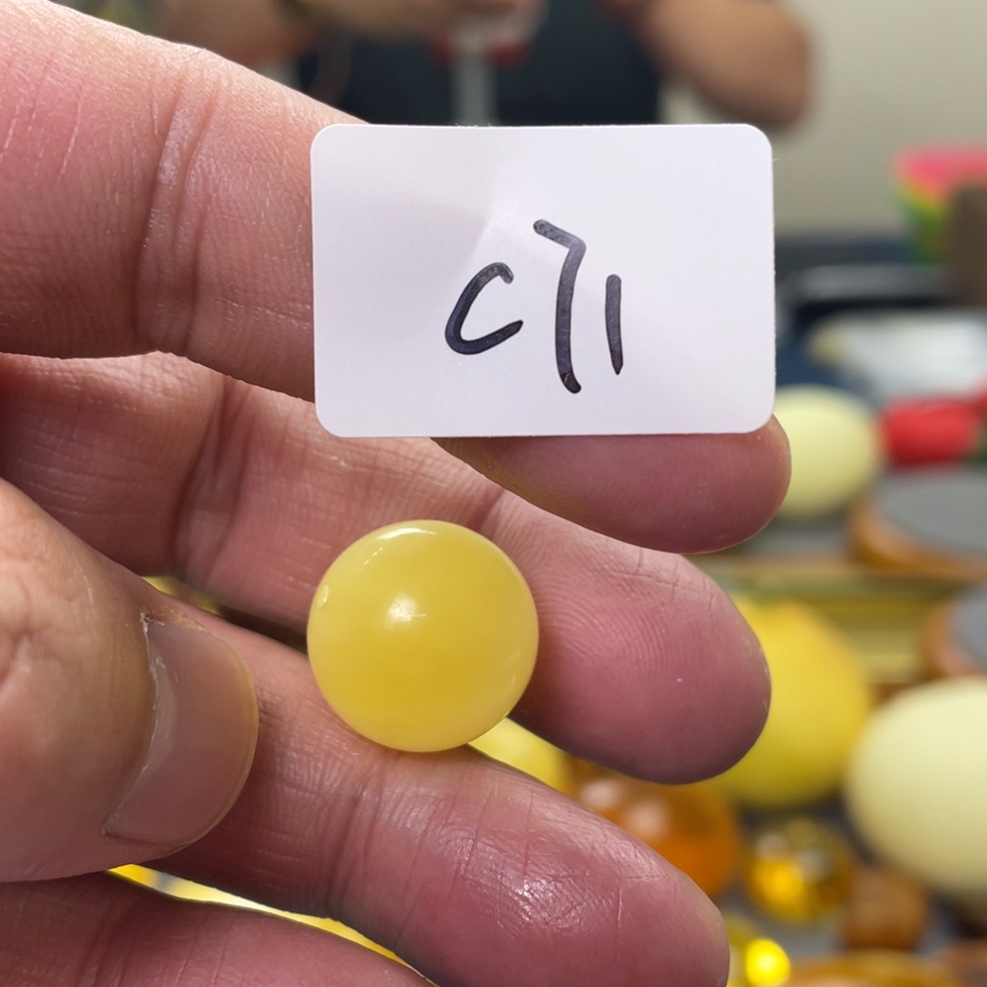 手链琥珀未镶嵌多样性发，发其中一件