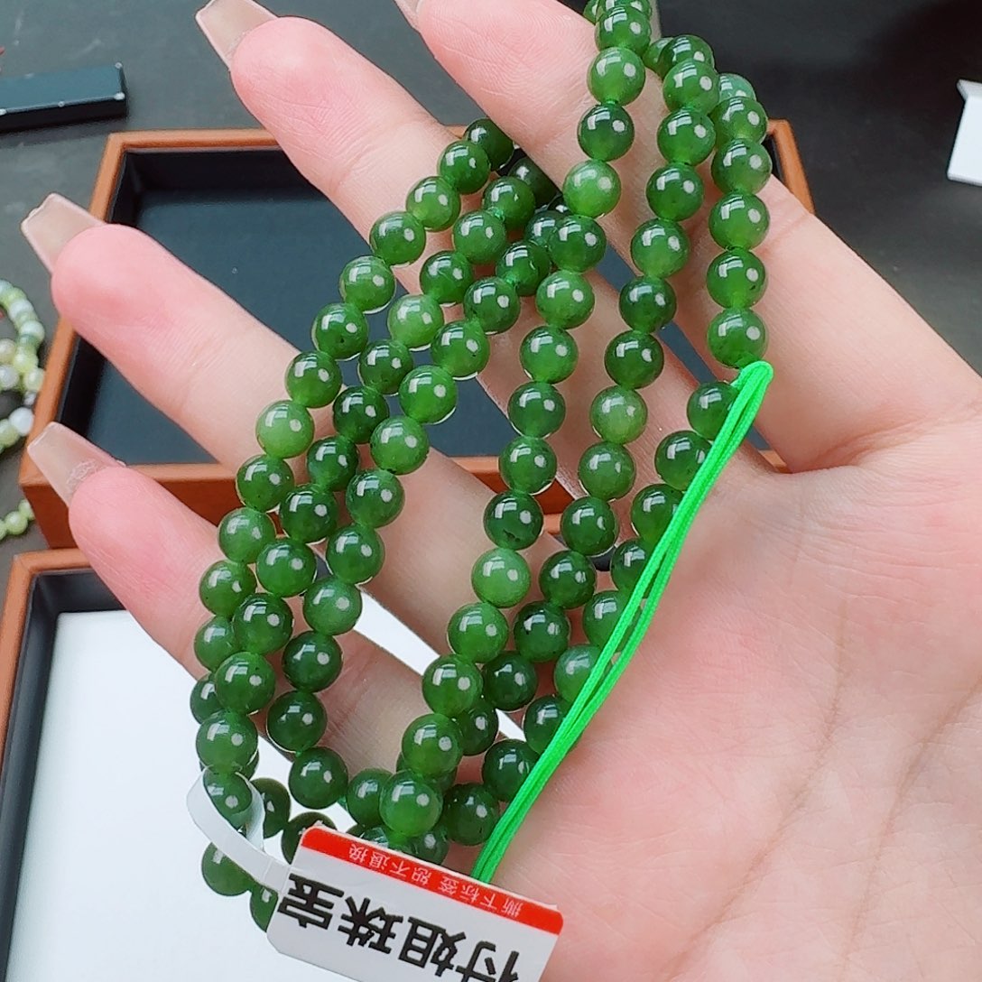 和田玉（碧玉）碧玉小米珠卡6一条未镶嵌