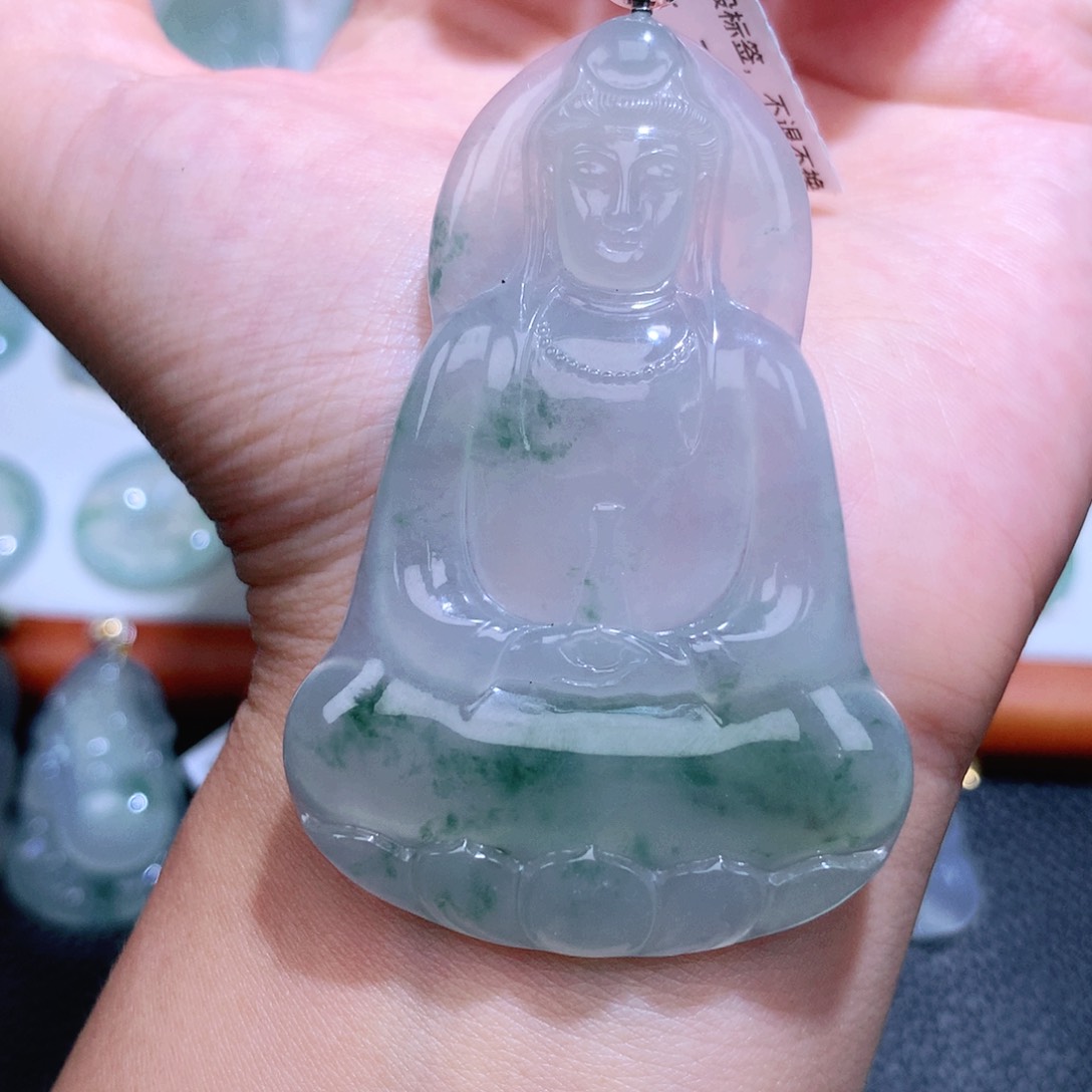 翡翠18K金镶嵌颈饰素衣