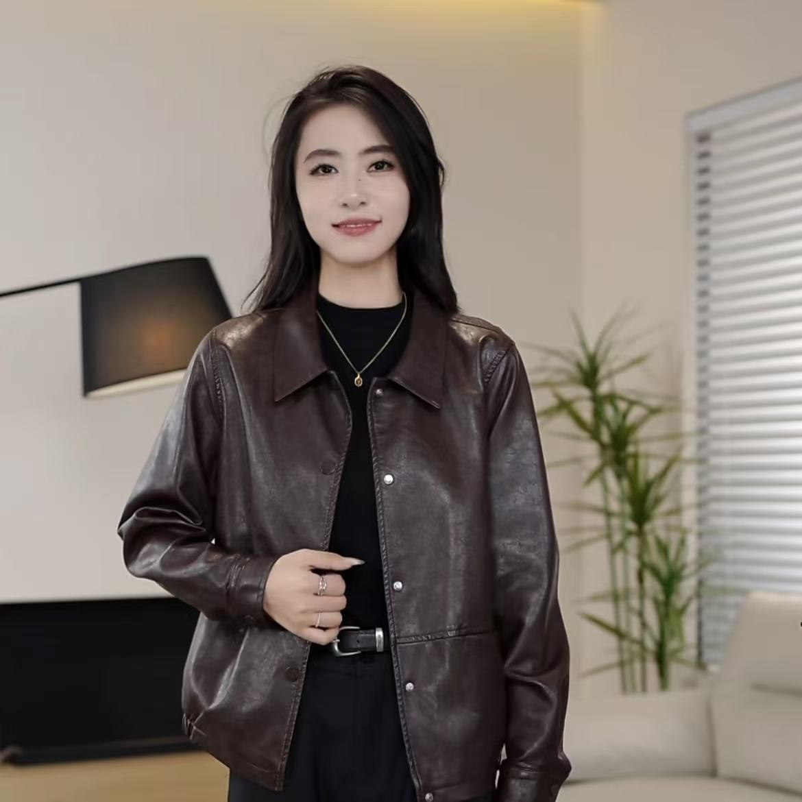 2025新款早秋女士皮衣通勤外套/翻领百搭/方领气质/宽松显瘦7702
