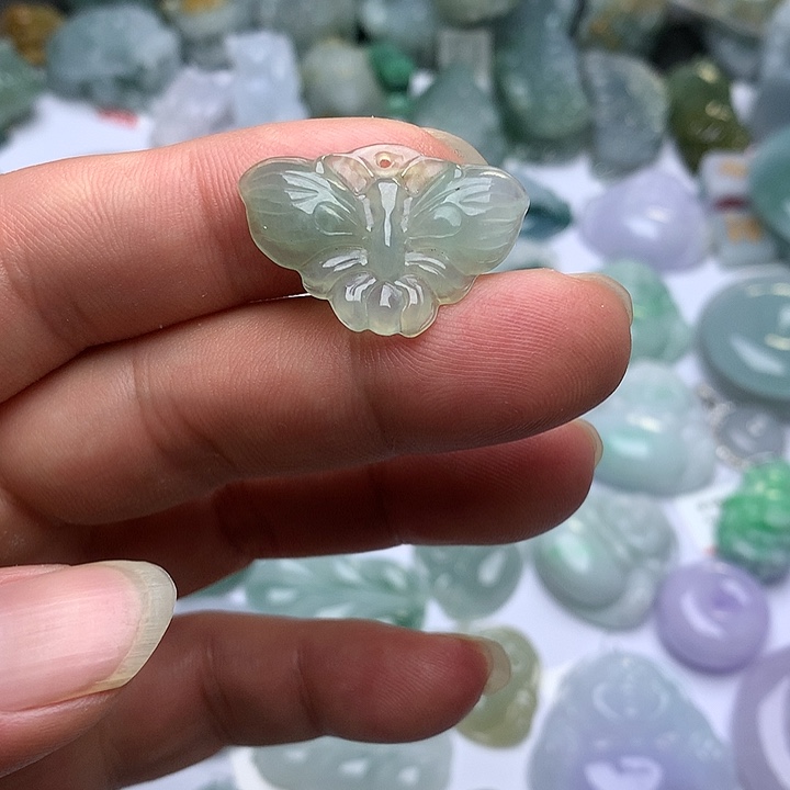 翡翠未镶嵌颈饰天然翡翠